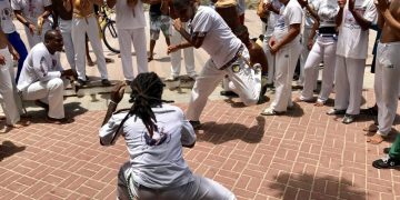 Evento discute em Salvador futuro da capoeira no Brasil e no mundo