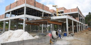 Quase pronto: obras no Hospital Municipal Veterinário de Salvador entram na reta final de conclusão