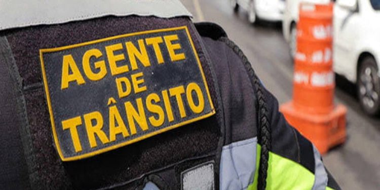 Mobilidade: Trânsito será parcialmente bloqueado em trecho da Avenida Octávio Mangabeira