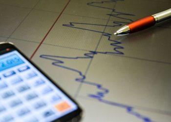 PIB em alta e previsão de queda na inflação