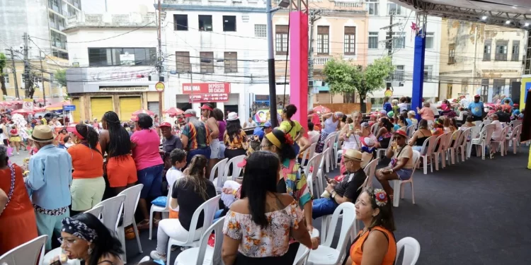 Inclusão: Camarote Acessível recebe idosos do Abrigo D. Pedro II e do Cras Itapagipe