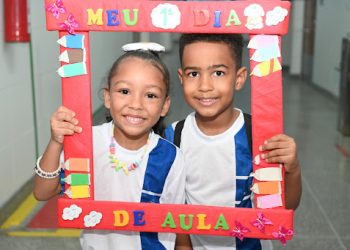 Alunos da rede municipal de ensino de Salvador dão pontapé no ano letivo de 2024