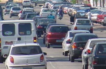 Desconto de 8% engloba proprietários de veículos com placas de finais 1 e 2