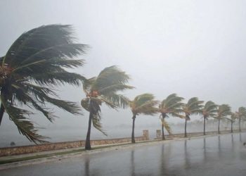 Salvamar alerta população sobre frente fria que deve atingir Salvador